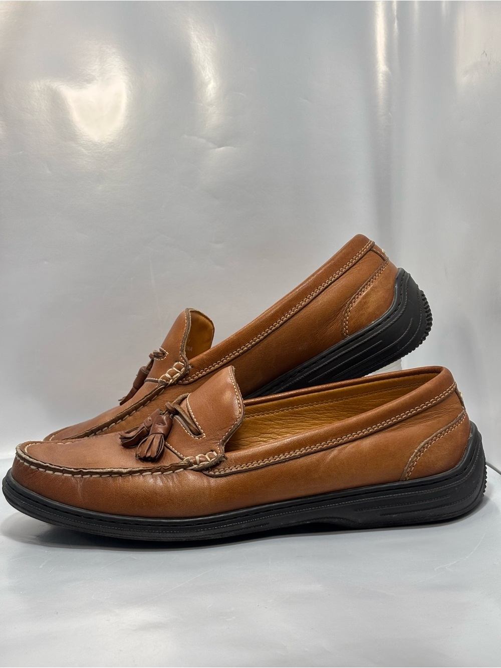 Tommy Bahama Brandy Men's Size 8.5 M Tassel Loafer Casual Shoes  Leather Tan